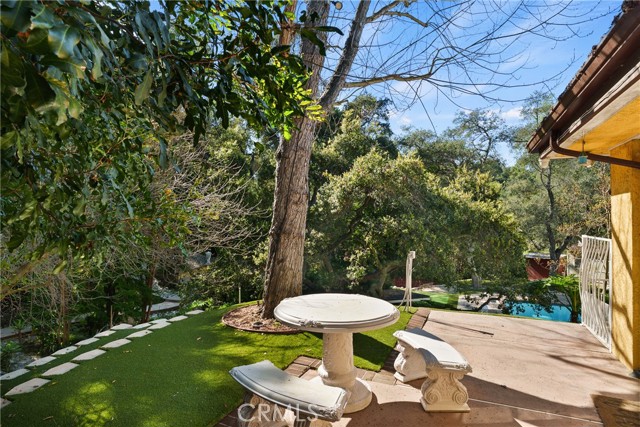 Detail Gallery Image 27 of 50 For 809 Highland Dr, La Canada Flintridge,  CA 91011 - 5 Beds | 5 Baths