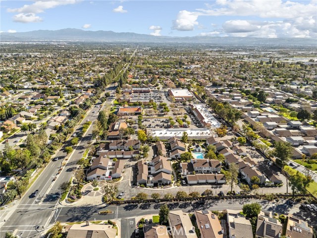 Detail Gallery Image 44 of 47 For 1693 N Mountain #D,  Upland,  CA 91784 - 3 Beds | 2/1 Baths