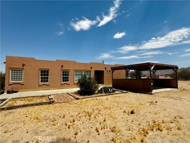 Detail Gallery Image 1 of 21 For 64784 Sun Oro Rd, Joshua Tree,  CA 92252 - 3 Beds | 2 Baths