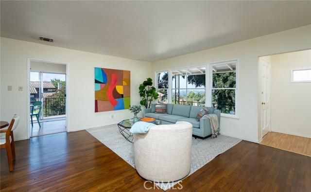Detail Gallery Image 5 of 43 For 2861 Markridge Rd, La Crescenta,  CA 91214 - 4 Beds | 2 Baths