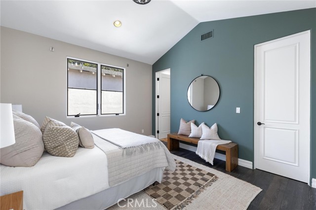 Detail Gallery Image 52 of 64 For 2516 Walnut Ave, Manhattan Beach,  CA 90266 - 5 Beds | 5/1 Baths