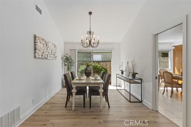 Detail Gallery Image 6 of 46 For 1691 Green Meadow Ave, Tustin,  CA 92780 - 6 Beds | 4 Baths