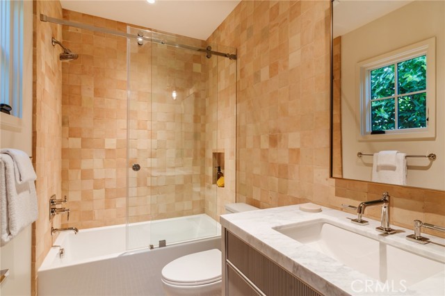 876 5th Street, Manhattan Beach, California 90266, 5 Bedrooms Bedrooms, ,6 BathroomsBathrooms,Residential,For Sale,5th,SB25164993