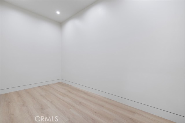 Detail Gallery Image 35 of 73 For 4026 Garden Ave, Los Angeles,  CA 90039 - 5 Beds | 4/2 Baths