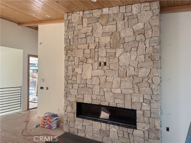 Detail Gallery Image 10 of 28 For 40564 Ironwood Rd, Big Bear Lake,  CA 92315 - 5 Beds | 5/1 Baths