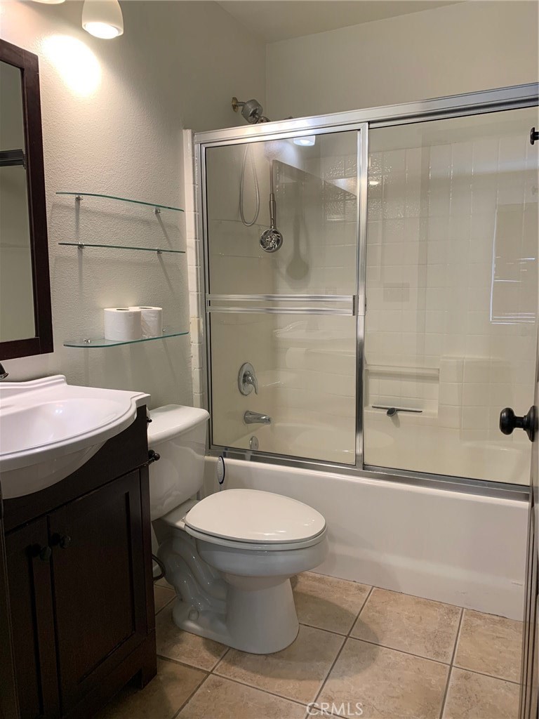 MLS #OC25267528 image #15