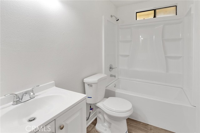 Detail Gallery Image 19 of 26 For 21037 Laguna Rd, Apple Valley,  CA 92308 - 3 Beds | 2 Baths