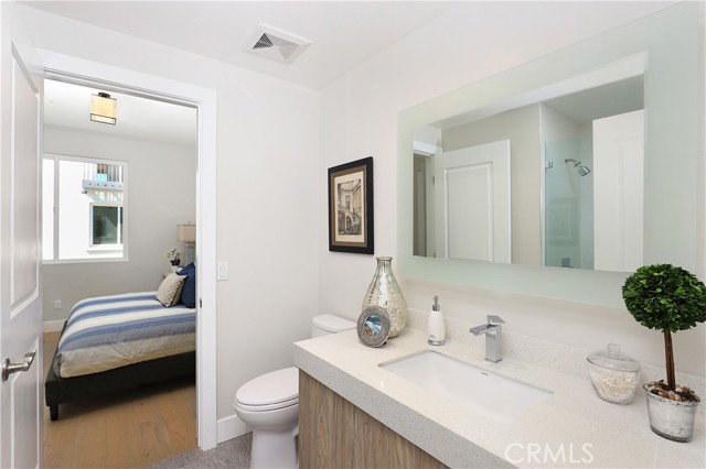 Detail Gallery Image 35 of 63 For 5 Turnberry Ln, Phillips Ranch,  CA 91766 - 3 Beds | 3 Baths