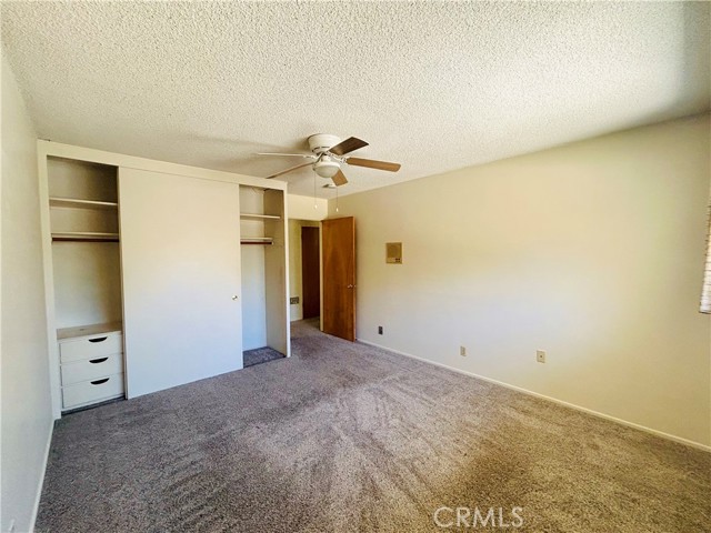 2750 W Devonshire Avenue, Hemet CA: https://media.crmls.org/medias/3d4bd292-78c0-48a0-96e5-a46fce7813b5.jpg