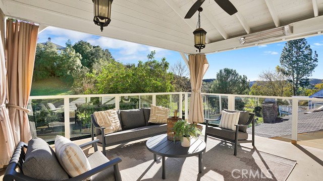 Detail Gallery Image 12 of 35 For 31682 via Coyote, Coto de Caza,  CA 92679 - 4 Beds | 3/1 Baths