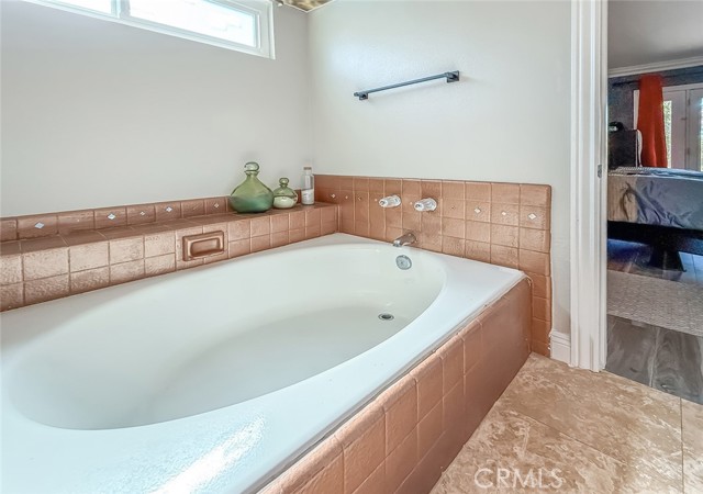 17547 Rushing Drive, Granada Hills CA: https://media.crmls.org/medias/3d4bfe20-2740-44dc-b087-8e26cfa4e9bb.jpg