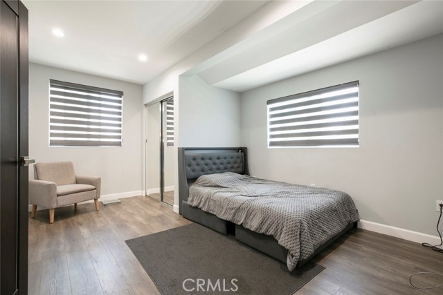17800 Raymer Street, Sherwood Forest CA: https://media.crmls.org/medias/3d4c06ac-847f-444b-ae01-4fd99490e1df.jpg