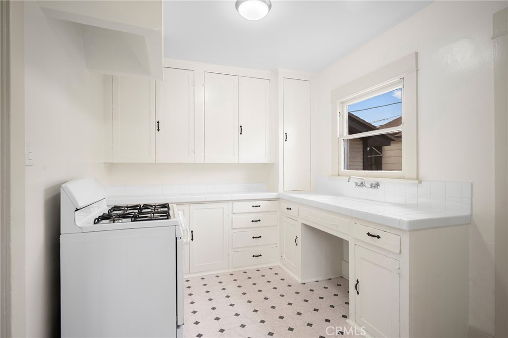 415 Riverdale DriveGlendale img 27