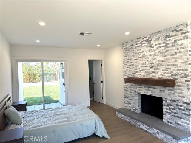 16913 Covello Street, Van Nuys CA: https://media.crmls.org/medias/3d4cdd33-43a1-4ddb-b2ef-80d27867c2cd.jpg