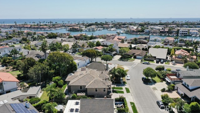 16802 Kamalii Drive, Huntington Beach CA: https://media.crmls.org/medias/3d4d9be9-8486-4c97-9578-2a0e645a2d9c.jpg
