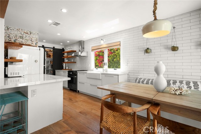 125 Broadway, Redondo Beach, California 90277, 3 Bedrooms Bedrooms, ,2 BathroomsBathrooms,Residential,For Sale,Broadway,SB26087245