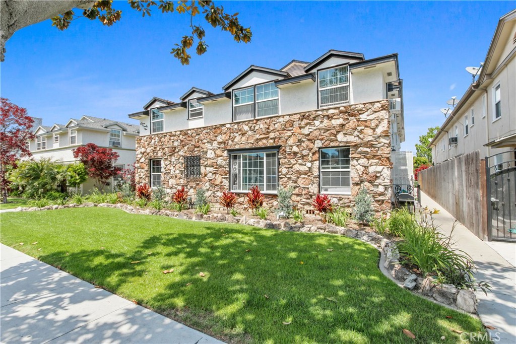 1125 E Carson Street, Long Beach, CA 90807
