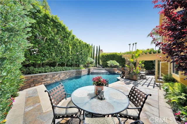 3121 Corte Linda, Newport Beach CA: https://media.crmls.org/medias/3d508bce-8cfc-40e4-8cec-55837215e3ec.jpg