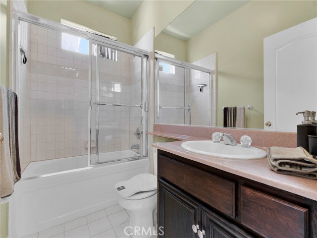 Detail Gallery Image 15 of 38 For 5242 Vesper #7,  Sherman Oaks,  CA 91411 - 3 Beds | 3 Baths