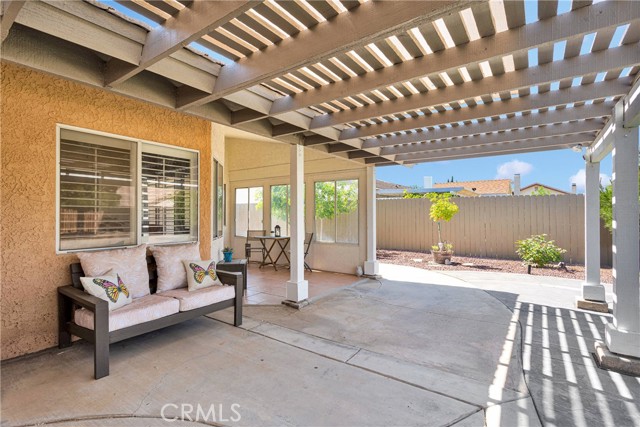 13950 High Falls Trail, Apple Valley CA: https://media.crmls.org/medias/3d5229a4-9723-4cad-a097-47a48d4d6fa9.jpg