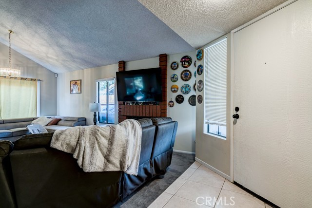 Image 3 for 186 Iron Bark Rd, Corona, CA 92879