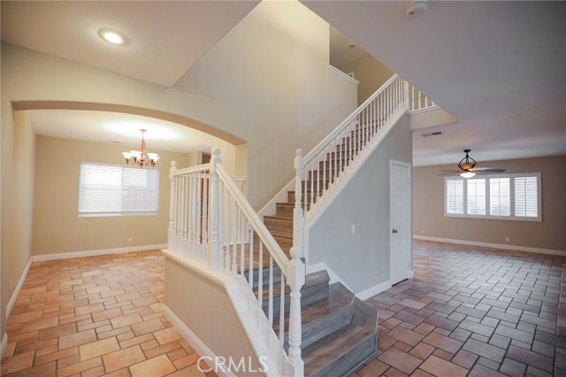 Detail Gallery Image 6 of 12 For 41626 Slice, Temecula,  CA 92591 - 4 Beds | 2/1 Baths