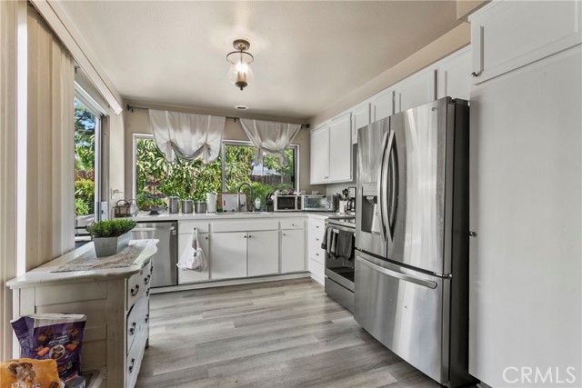 Detail Gallery Image 6 of 22 For 1671 Heather Ave, Tustin,  CA 92780 - 4 Beds | 2 Baths