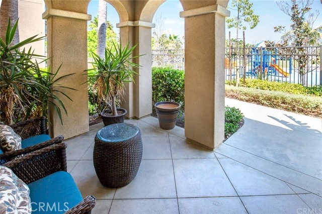 Detail Gallery Image 3 of 43 For 8407 Noelle Dr, Huntington Beach,  CA 92646 - 4 Beds | 3/1 Baths