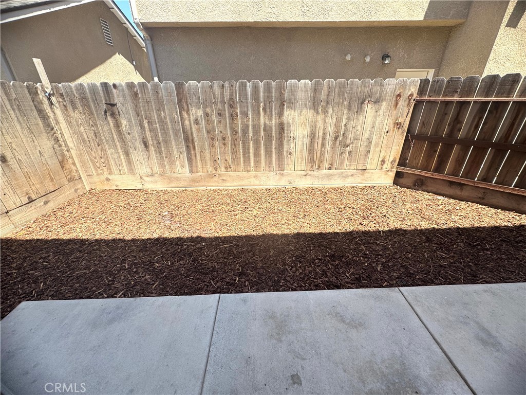 https://media.crmls.org/medias/3d56d748-543d-4e6b-aa17-5774707345b9.jpg?preset=X-Large