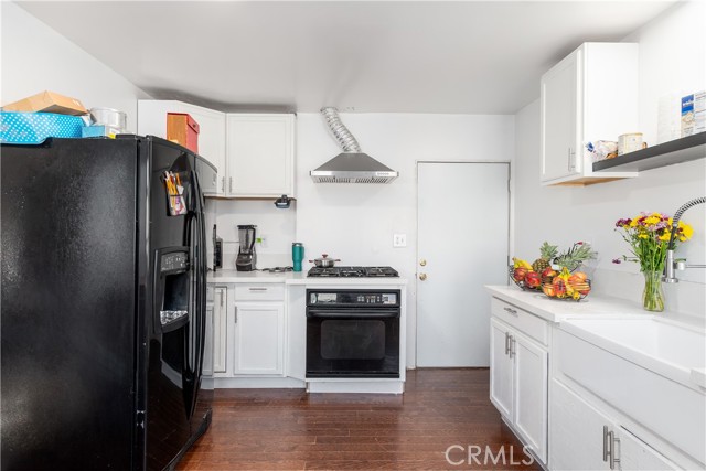 Detail Gallery Image 11 of 22 For 3367 Holding, Riverside,  CA 92501 - 2 Beds | 2 Baths