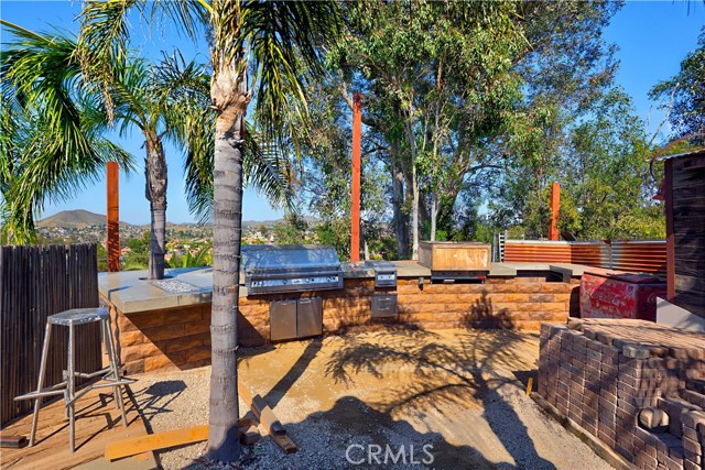 Detail Gallery Image 39 of 69 For 30861 Blackhorse Dr, Canyon Lake,  CA 92587 - 4 Beds | 2/1 Baths