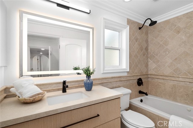 Detail Gallery Image 30 of 51 For 15 Curl Dr, Corona Del Mar,  CA 92625 - 3 Beds | 3 Baths