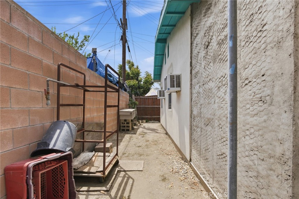 https://media.crmls.org/medias/3d58726d-8f76-4548-82b6-eed0f2d09f30.jpg?preset=X-Large