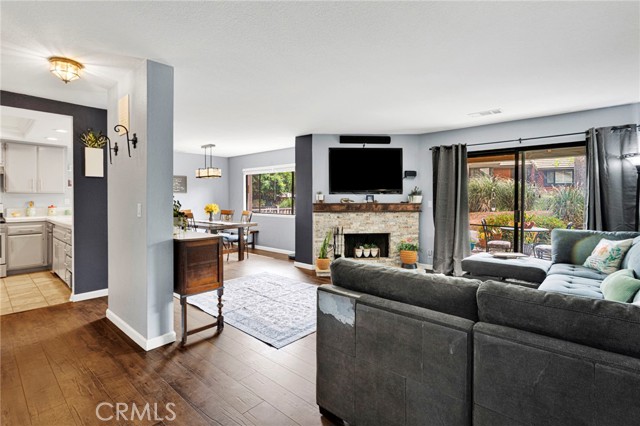 Detail Gallery Image 5 of 65 For 152 Cedar Creek, San Dimas,  CA 91773 - 2 Beds | 3 Baths