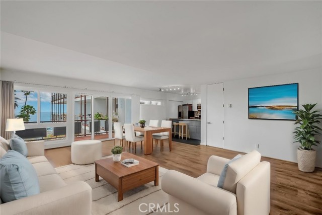 330 Cliff Drive, Laguna Beach CA: https://media.crmls.org/medias/3d59e94e-d4f4-40e4-9467-2e20b807388d.jpg