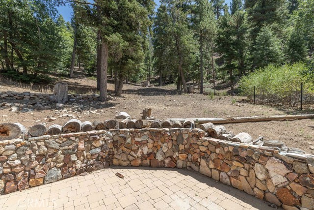 Detail Gallery Image 38 of 53 For 983 Knickerbocker Rd, Big Bear Lake,  CA 92315 - 4 Beds | 3 Baths