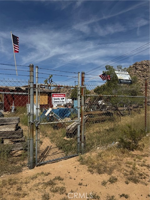 14423 Lynn, Apple Valley CA: https://media.crmls.org/medias/3d5a9193-44d5-4325-b292-e23416c7c939.jpg