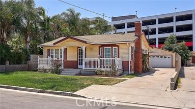 Charming 3 bedrooms and 2 bathrooms, single story home in the city of Buena Park. Spacious floor plan, near shopping and freeways, Convenient location, detached 2 car garage, and the seller is very motivated.Currently tenant occupied and lease contract ends the end of June 2023. Come and check this out!