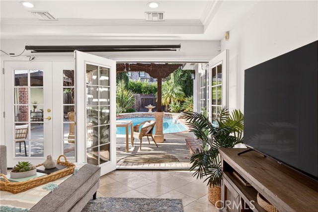 Detail Gallery Image 23 of 60 For 4115 Laurelgrove Ave, Studio City,  CA 91604 - 5 Beds | 3/1 Baths