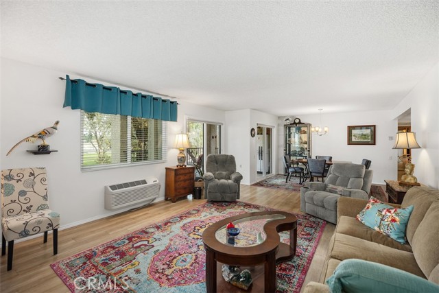 Detail Gallery Image 9 of 53 For 5500 Paseo Del Lago 1a,  Laguna Woods,  CA 92637 - 2 Beds | 2 Baths