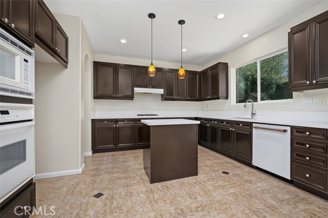 35051 Via Santa Catalina, Winchester CA: https://media.crmls.org/medias/3d5b5300-e030-448b-9713-5bdeeb185aeb.jpg