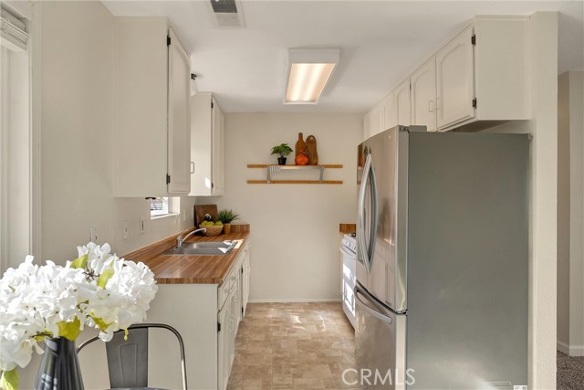 Detail Gallery Image 8 of 30 For 951 Cleveland Ave, Chico,  CA 95928 - 3 Beds | 2 Baths