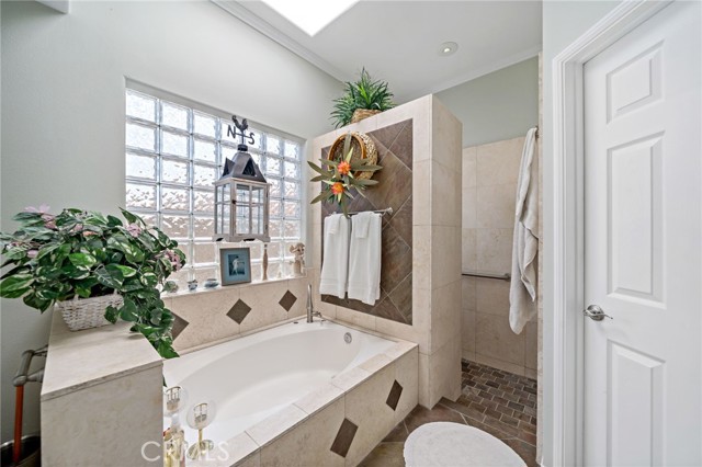 Detail Gallery Image 21 of 47 For 39004 Knoll View Cir, Cathedral City,  CA 92234 - 3 Beds | 3 Baths
