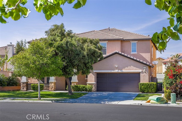 Detail Gallery Image 1 of 40 For 13208 Early Crimson St, Corona,  CA 92880 - 5 Beds | 3 Baths