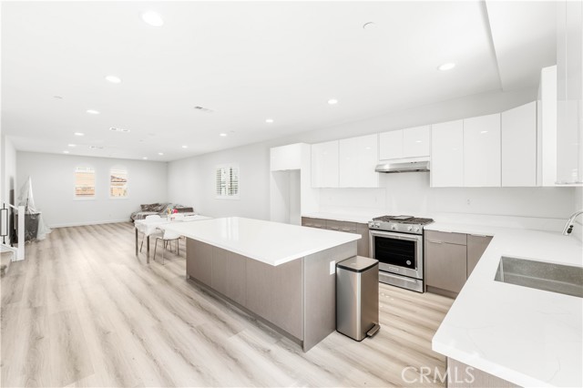 1359 Point Loma Place, Walnut CA: https://media.crmls.org/medias/3d5cb781-452e-4b84-8f5f-556ffc087cee.jpg
