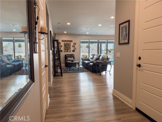 Detail Gallery Image 7 of 30 For 20804 Spring Mountain Rd, Riverside,  CA 92507 - 4 Beds | 2 Baths