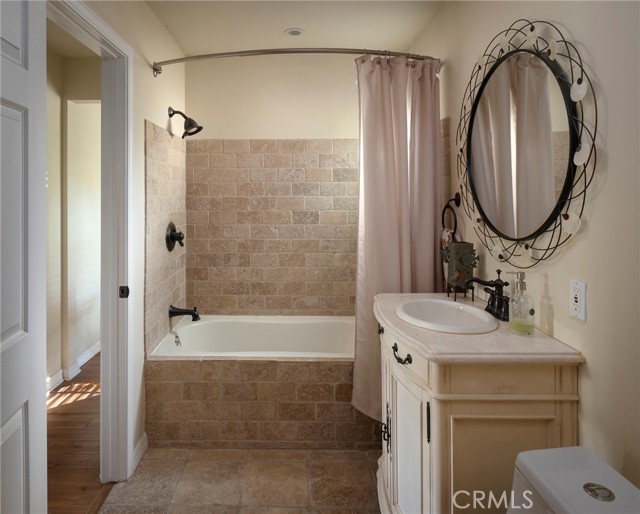 Detail Gallery Image 28 of 38 For 28982 N Shore Rd, Lake Arrowhead,  CA 92352 - 4 Beds | 5 Baths