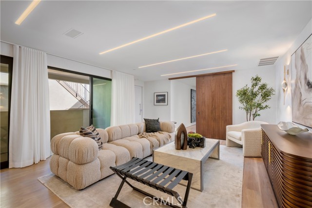 Image 24 of 53 For 2516 Ocean Boulevard