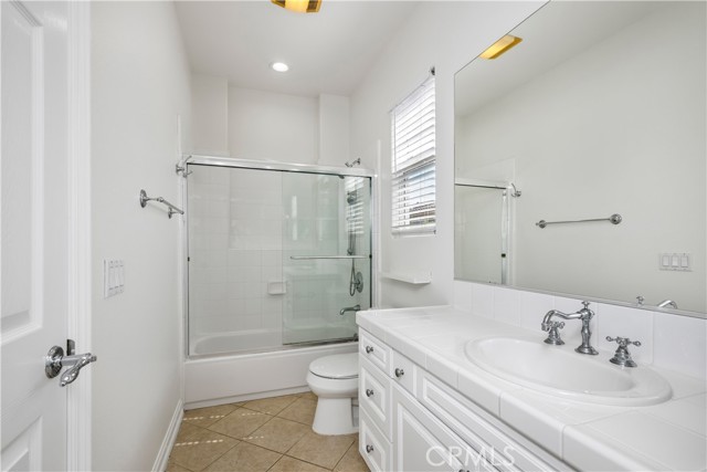 26 Marble Sands, Newport Beach CA: https://media.crmls.org/medias/3d5e751f-051f-4ca1-93b2-11abb5893779.jpg
