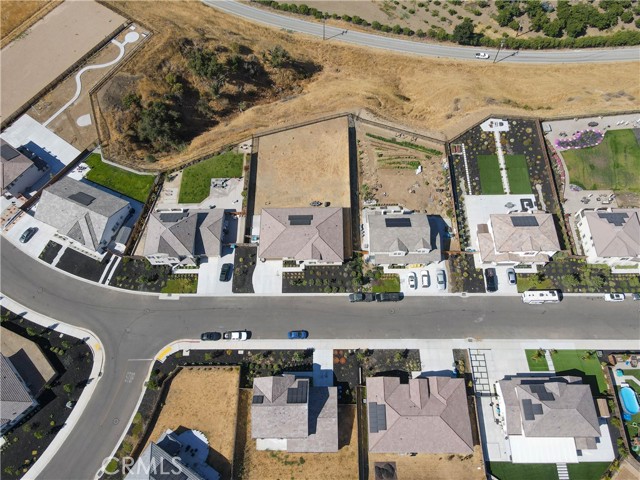 208 Luna Way, Hollister CA: https://media.crmls.org/medias/3d5e8d72-d30c-4ba8-80e9-10eb0f6c914d.jpg